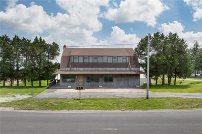 /international/us/802-e-nodaway-street-oregon-mo-110108389124/