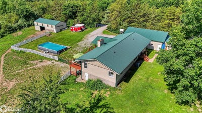 /international/us/10674-112th-avenue-melrose-ia-110108535416/