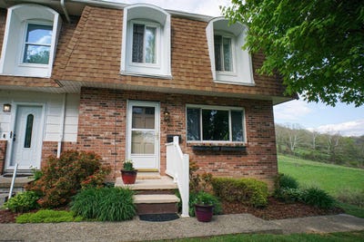 /international/us/93-pinewood-road-clarksburg-wv-110107605870/