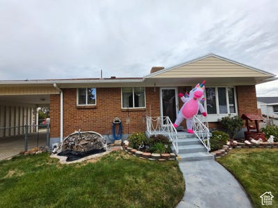 /international/us/5454-elaine-ave-west-valley-city-ut-110120621382/