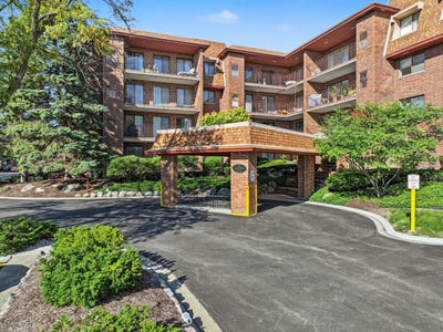 /international/us/101-old-oak-drive-buffalo-grove-il-110110372858/