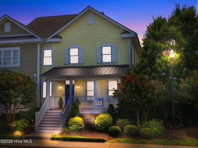 /international/us/203-s-academy-street-washington-nc-110108884210/