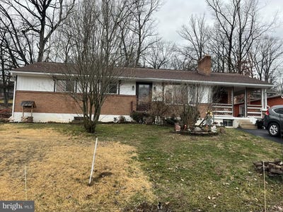 /international/us/11806-bayberry-ave-cumberland-md-110106698326/