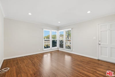 /international/us/2301-14th-st-santa-monica-ca-110107803179/