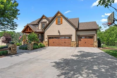 /international/us/18474-lamar-avenue-stilwell-ks-110100985525/