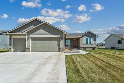 /international/us/4560-n-atherton-st-maize-ks-110106670490/