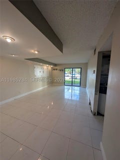 /international/us/3720-n-pine-island-rd-sunrise-fl-110106527743/