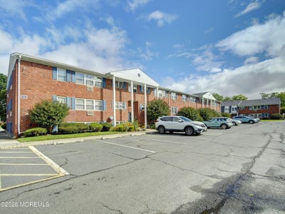 /international/us/32a-woodedge-avenue-edison-nj-110110371498/