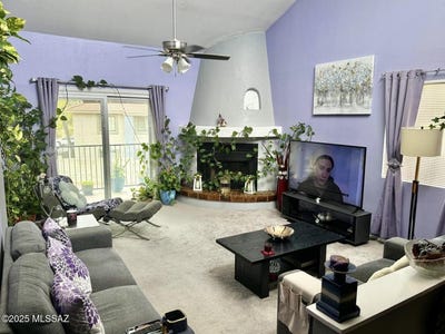/international/us/8255-n-oracle-road-tucson-az-110105707235/