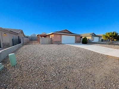 /international/us/2770-n-rainbow-street-kingman-az-110108744128/