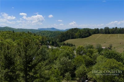 /international/us/taylor-hughes-lane-newland-nc-110108293931/