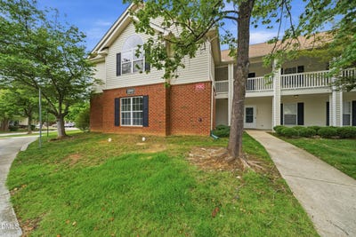 /international/us/1011-bergman-drive-morrisville-nc-110108449966/