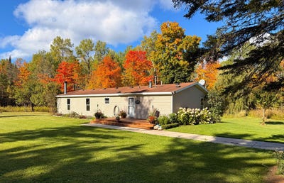 /international/us/4122-n-gorman-rd-st-ignace-mi-110120486733/