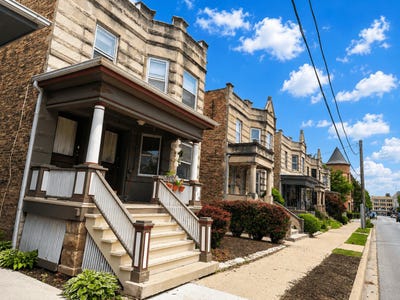 /international/us/210-n-marion-street-oak-park-il-110108447400/