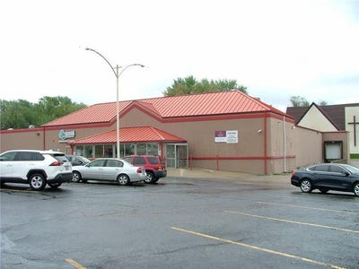 /international/us/2202-frederick-avenue-st-joseph-mo-110096982939/