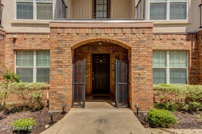 /international/us/2109-main-street-lubbock-tx-110100050670/