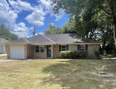 /international/us/917-montgomery-ave-denham-springs-la-110103680431/