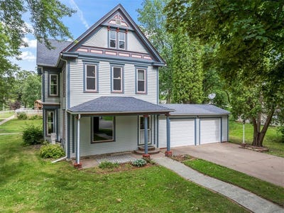 /international/us/202-cedar-street-pepin-wi-110100468241/?lang=en