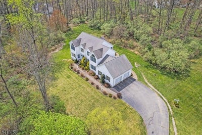 /international/us/59-petersburg-rd-independence-twp-nj-110107466233/