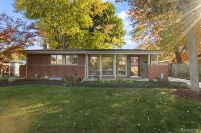 /international/us/31629-arizona-street-livonia-mi-110120745285/
