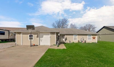 /international/us/528-s-truman-road-archie-mo-110106817309/