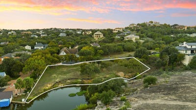 /international/us/moon-isle-horseshoe-bay-tx-110120130493/
