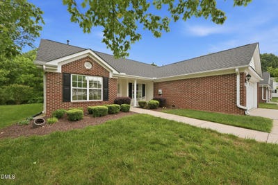 /international/us/2204-sweetbay-circle-burlington-nc-110107825098/