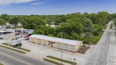 /international/us/1114-w-broadway-street-bolivar-mo-110105836994/