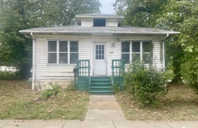 /international/us/500-s-forest-avenue-carbondale-il-110120149917/