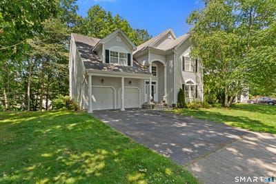 /international/us/40-lexington-way-n-milford-ct-110109087272/