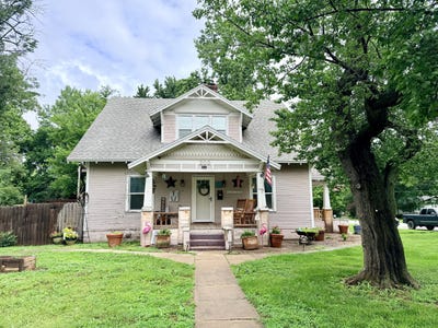 /international/us/200-barber-street-greenfield-mo-110108389465/