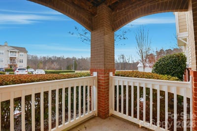 /international/us/16608-amberside-road-e-cornelius-nc-110108143410/