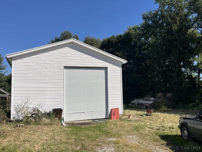 /international/us/3006-w-florence-campbellstown-road-eaton-oh-110120095360/