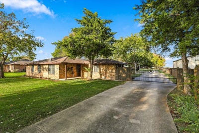 /international/us/401-fm-55-waxahachie-tx-110120562190/