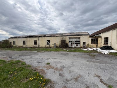 /international/us/16-main-st-falls-creek-pa-110107638298/