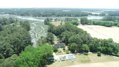 /international/us/24385-dix-farm-dr-accomac-va-110107056684/