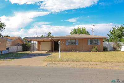 /international/us/1005-buena-vista-street-roswell-nm-110107909661/