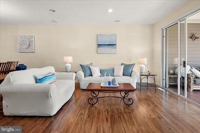 /international/us/38277-ocean-vista-drive-selbyville-de-110100343287/
