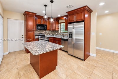 /international/us/859-caroline-cir-palm-beach-fl-110120636935/
