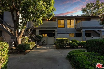 /international/us/883-w-34th-st-long-beach-ca-110108424312/