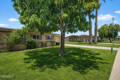/international/us/11016-n-coggins-drive-sun-city-az-110108355035/