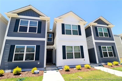 /international/us/8521-beckett-chase-way-raleigh-nc-110108568534/