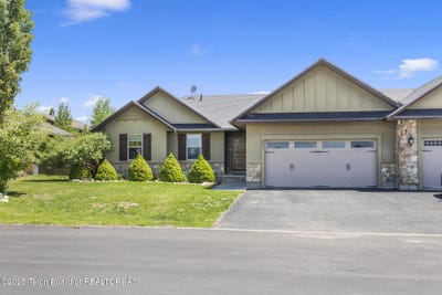 /international/us/461-booshway-street-driggs-id-110100126162/