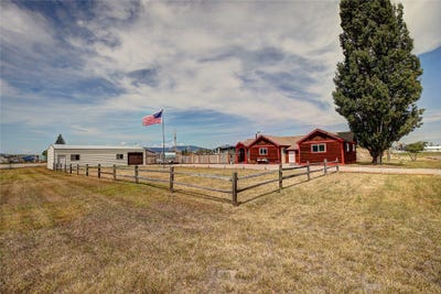 /international/us/904-4th-street-e-polson-mt-110101340910/