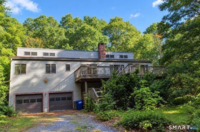/international/us/323a-gallup-hill-road-ledyard-ct-110110275298/