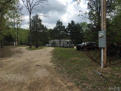 /international/us/1002-hidden-valley-lake-annapolis-mo-110099078291/