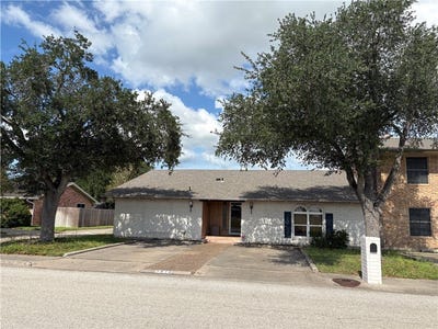 /international/us/1910-shelley-street-kingsville-tx-110100195688/