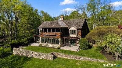 /international/us/22-evergreen-avenue-westport-ct-110108392367/