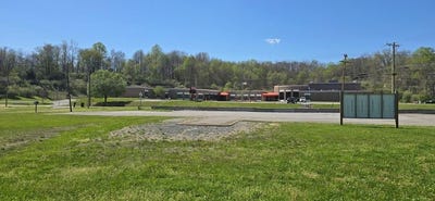 /international/us/664-coal-river-road-glen-daniel-wv-110107408159/