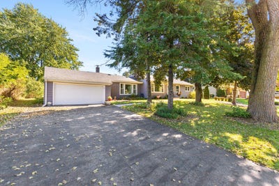 /international/us/452-riverview-dr-grafton-wi-110120153253/